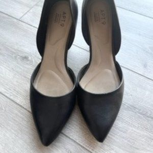 APT. 9 Defined Comfort Black Heels
